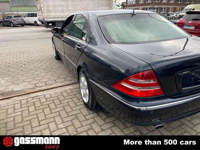 Mercedes-Benz S600 W220 Guard B7 Werks Panzer Armored