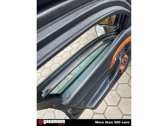 Mercedes-Benz S600 W220 Guard B7 Werks Panzer Armored