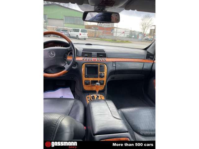 Mercedes-Benz S600 W220 Guard B7 Werks Panzer Armored