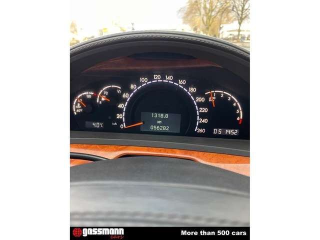 Mercedes-Benz S600 W220 Guard B7 Werks Panzer Armored