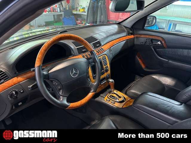 Mercedes-Benz S600 W220 Guard B7 Werks Panzer Armored