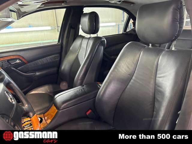 Mercedes-Benz S600 W220 Guard B7 Werks Panzer Armored
