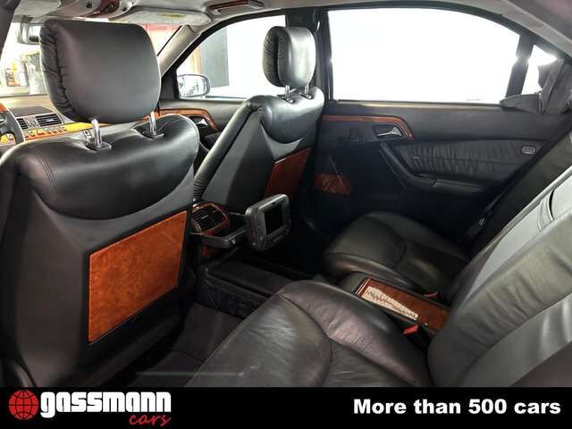 Mercedes-Benz S600 W220 Guard B7 Werks Panzer Armored