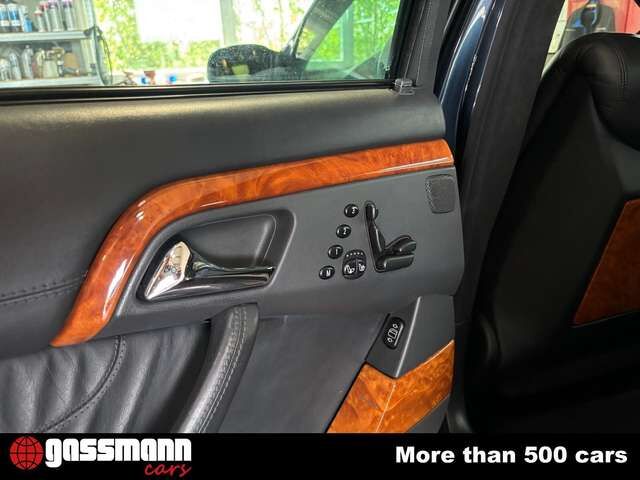 Mercedes-Benz S600 W220 Guard B7 Werks Panzer Armored