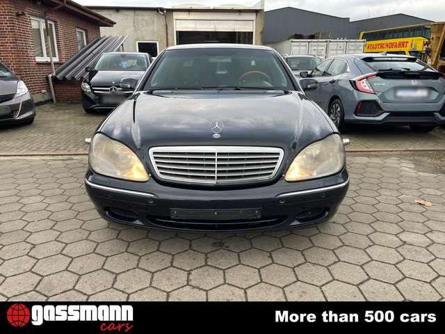 Mercedes-Benz S600 W220 Guard B7 Werks Panzer Armored