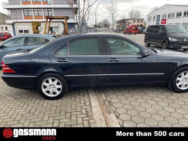Mercedes-Benz S600 W220 Guard B7 Werks Panzer Armored