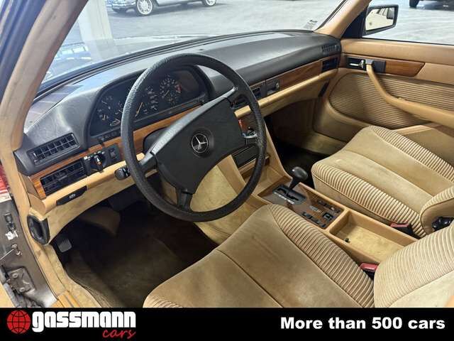Mercedes-Benz 500 SEL Limousine 1. Serie W126, mehrfach