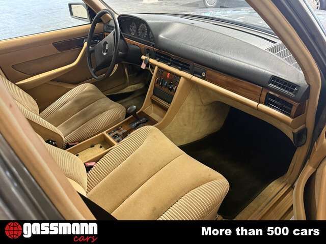 Mercedes-Benz 500 SEL Limousine 1. Serie W126, mehrfach