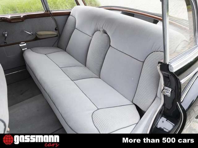 Mercedes-Benz 300 D Adenauer Limousine mit Schiebedach W189