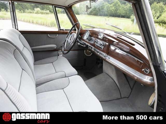 Mercedes-Benz 300 D Adenauer Limousine mit Schiebedach W189
