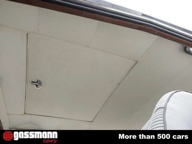 Mercedes-Benz 300 D Adenauer Limousine mit Schiebedach W189