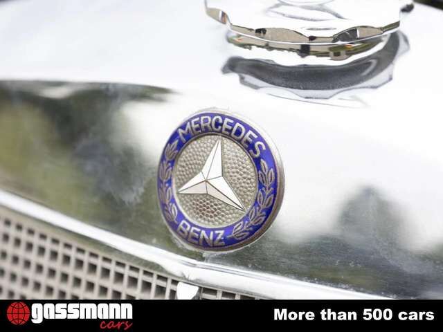 Mercedes-Benz 300 D Adenauer Limousine mit Schiebedach W189