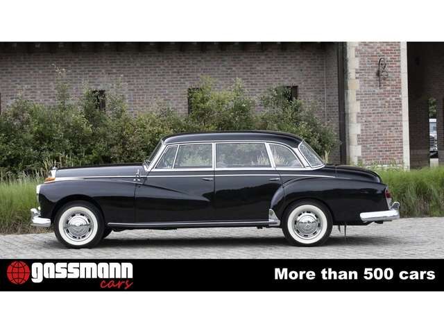 Mercedes-Benz 300 D Adenauer Limousine mit Schiebedach W189