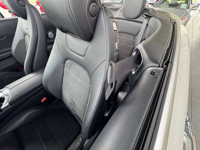 MERCEDES-BENZ C220 d AMG Night Burmester RFK Cabrio-Komfort-Paket Ansicht 29 für Fahrzeugdetailseite