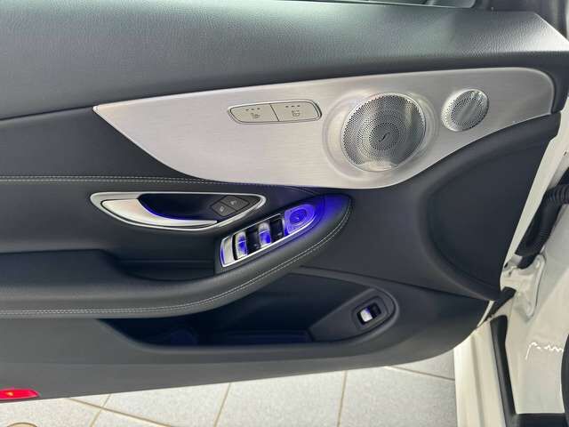 MERCEDES-BENZ C220 d AMG Night Burmester RFK Cabrio-Komfort-Paket Ansicht 9 für Fahrzeugdetailseite