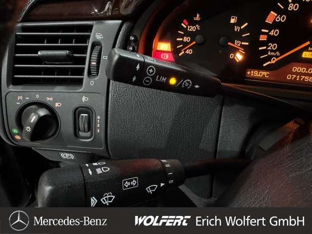 MERCEDES-BENZ E240 Elegance aus privatem Nachlass gepflegter Zustand! Ansicht 14 für Fahrzeugdetailseite