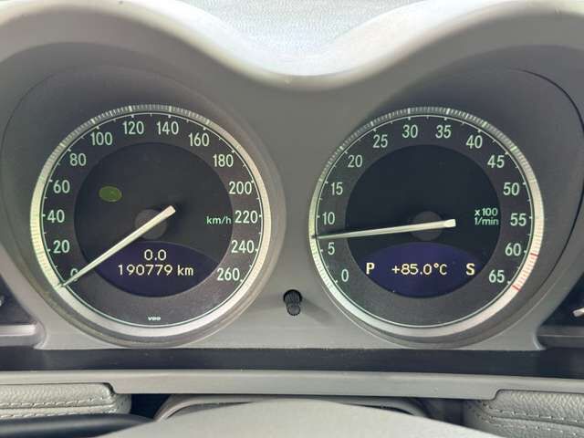 MERCEDES-BENZ SL 500 R230 ohne TÜV mit diversen Defekten Ansicht 15 für Fahrzeugdetailseite