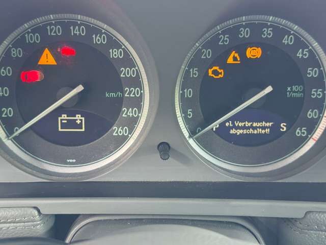 MERCEDES-BENZ SL 500 R230 ohne TÜV mit diversen Defekten Ansicht 16 für Fahrzeugdetailseite