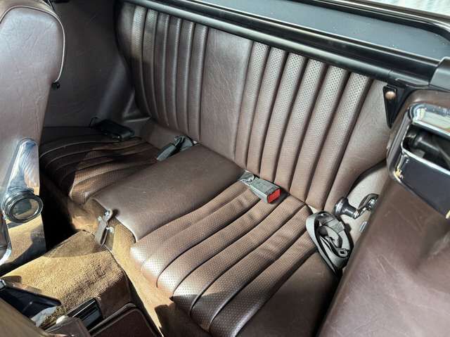 MERCEDES-BENZ 280 SL R107 restauriert im Top Zustand u. Ausstattung Ansicht 11 für Fahrzeugdetailseite