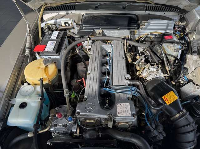 Mercedes-Benz 280 SL R107 in top Ausstattung und wunderschön