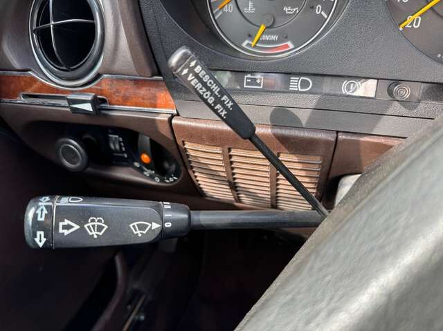 Mercedes-Benz 280 SL R107 in top Ausstattung und wunderschön