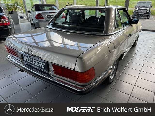 MERCEDES-BENZ 280 SL R107 restauriert im Top Zustand u. Ausstattung Ansicht 5 für Fahrzeugdetailseite