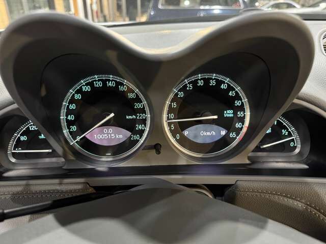 MERCEDES-BENZ SL 350 aus 2. Hand mit neuem Service, Reifen und Bremsen Ansicht 15 für Fahrzeugdetailseite