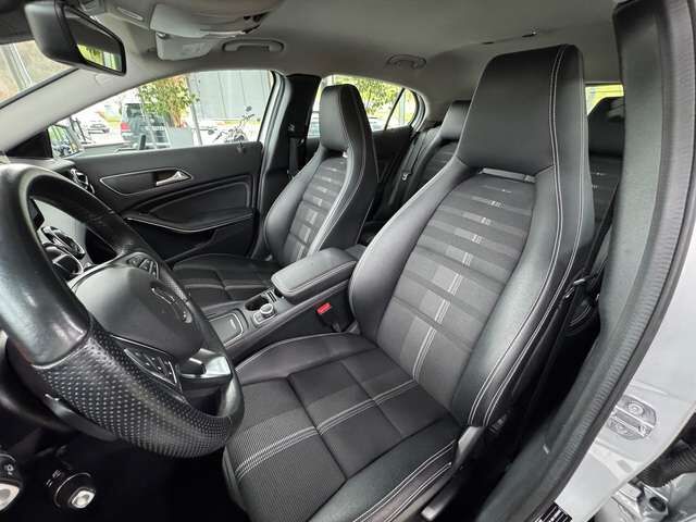 MERCEDES-BENZ GLA 180 mit Offroad Fahrwerk, 2 Jahre Mercedes Garantie Ansicht 11 für Fahrzeugdetailseite