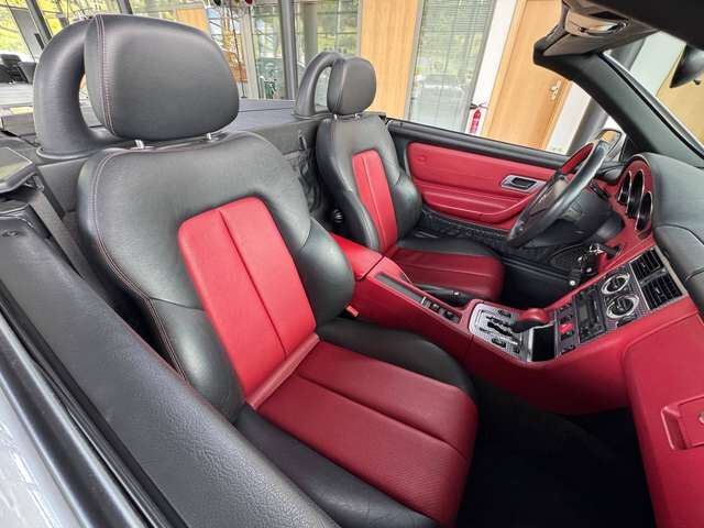 Mercedes-Benz SLK 230 Kompressor original im klassischen Leder rot-schwarz