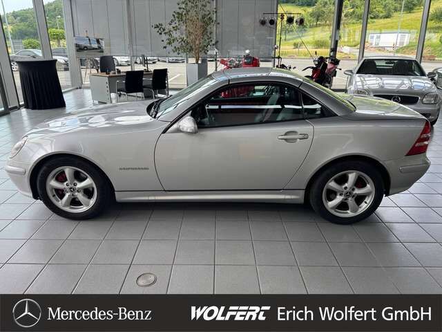 Mercedes-Benz SLK 230 Kompressor original im klassischen Leder rot-schwarz