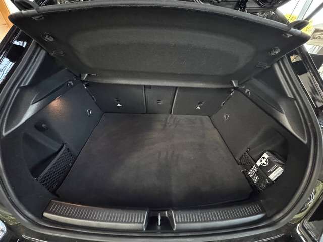 MERCEDES-BENZ A220 AMG 4Matic mit 2 Jahren Mercedes-Benz Garantie Ansicht 13 für Fahrzeugdetailseite