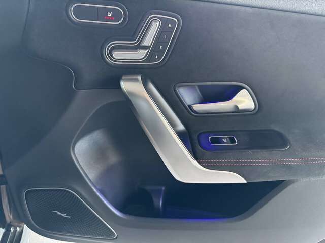MERCEDES-BENZ A220 AMG 4Matic mit 2 Jahren Mercedes-Benz Garantie Ansicht 15 für Fahrzeugdetailseite