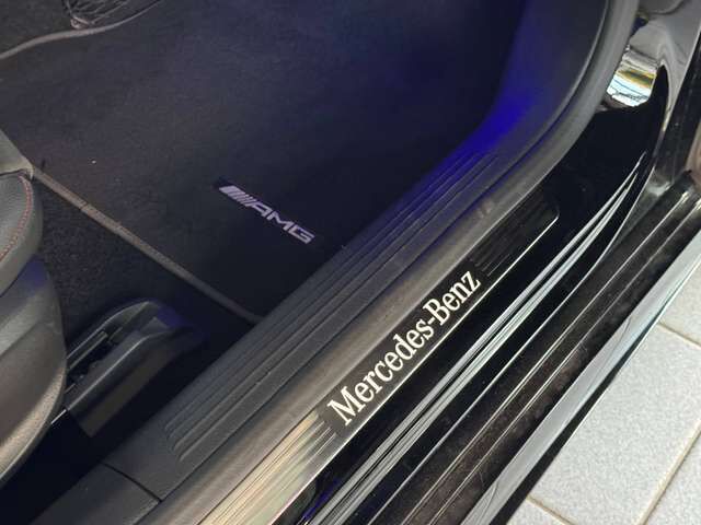 MERCEDES-BENZ A220 AMG 4Matic mit 2 Jahren Mercedes-Benz Garantie Ansicht 16 für Fahrzeugdetailseite