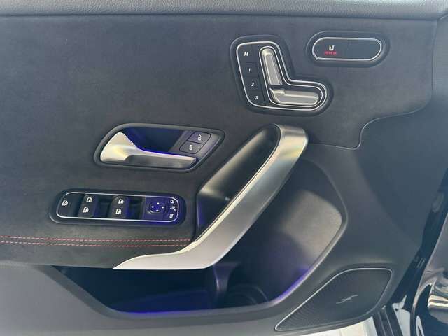 MERCEDES-BENZ A220 AMG 4Matic mit 2 Jahren Mercedes-Benz Garantie Ansicht 9 für Fahrzeugdetailseite