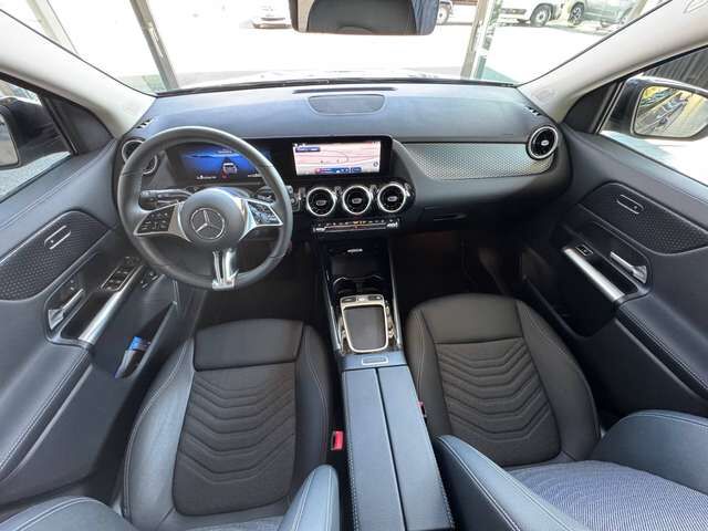MERCEDES-BENZ GLA 250 e Hybrid Plug-In Ansicht 11 für Fahrzeugdetailseite