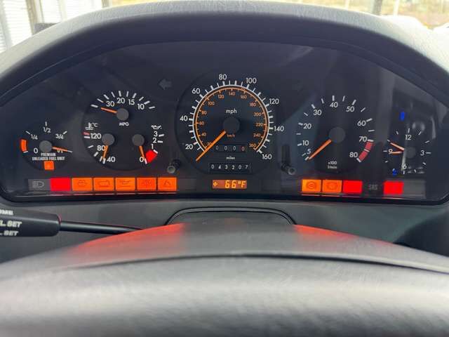 MERCEDES-BENZ SL 300 300 SL-24 aus 1. Hand nur 69.600 Km Ansicht 10 für Fahrzeugdetailseite