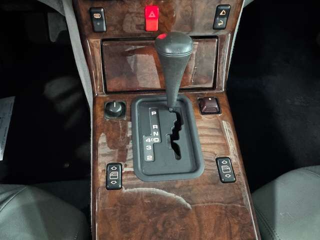 MERCEDES-BENZ SL 300 300 SL-24 aus 1. Hand nur 69.600 Km Ansicht 13 für Fahrzeugdetailseite