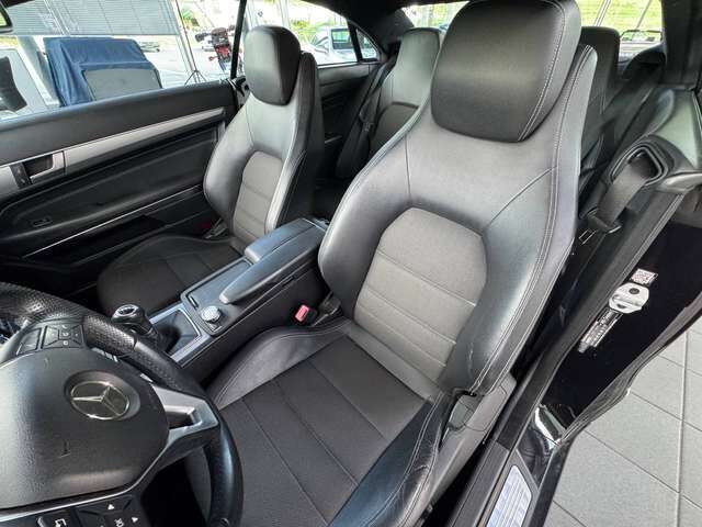 MERCEDES-BENZ E200 Coupe TÜV-Service-Reifen-Bremsen NEU!!! Ansicht 14 für Fahrzeugdetailseite