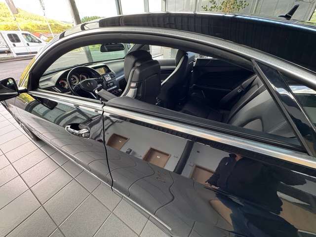 MERCEDES-BENZ E200 Coupe TÜV-Service-Reifen-Bremsen NEU!!! Ansicht 17 für Fahrzeugdetailseite