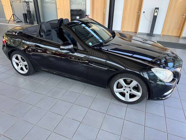MERCEDES-BENZ SLK 250 Airscarf Leder Automatik Parktronic Comand-NAVI Ansicht 10 für Fahrzeugdetailseite