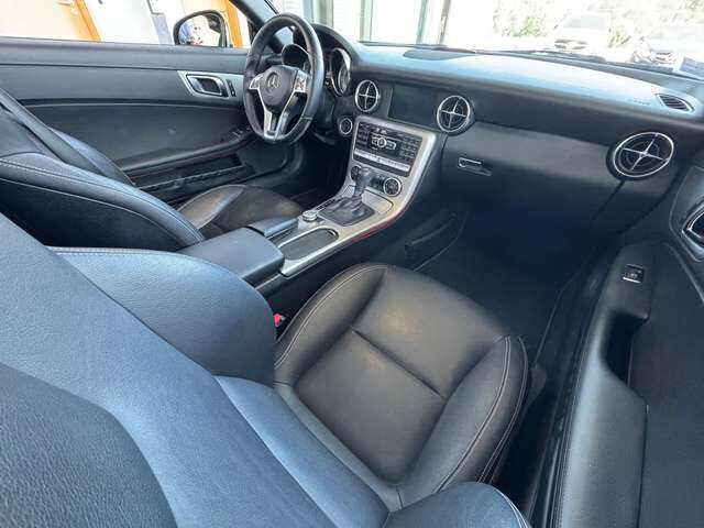 MERCEDES-BENZ SLK 250 Airscarf Leder Automatik Parktronic Comand-NAVI Ansicht 13 für Fahrzeugdetailseite