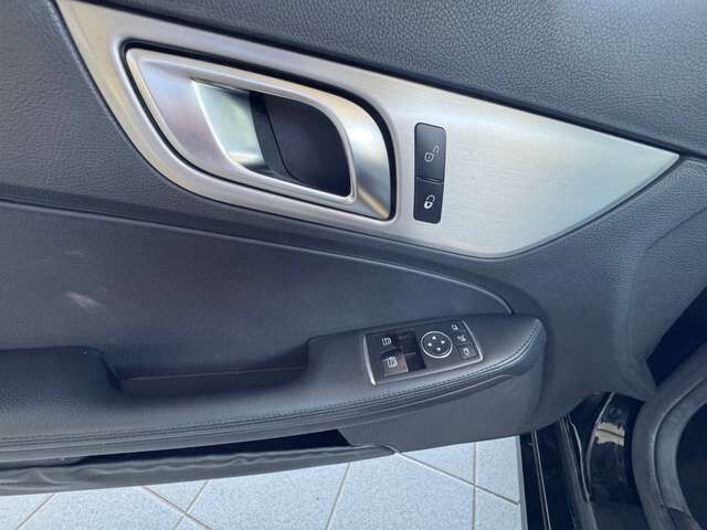 MERCEDES-BENZ SLK 250 Airscarf Leder Automatik Parktronic Comand-NAVI Ansicht 15 für Fahrzeugdetailseite