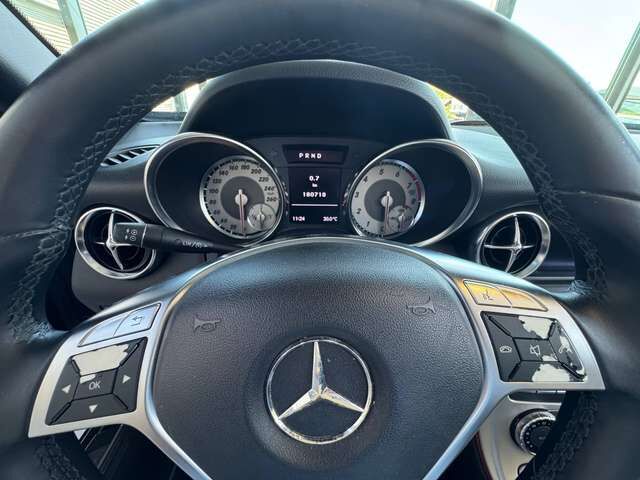 MERCEDES-BENZ SLK 250 Airscarf Leder Automatik Parktronic Comand-NAVI Ansicht 16 für Fahrzeugdetailseite