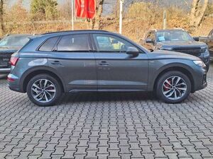 Audi Q5 40 TDI quattro S line Mild AHK 360° Np85t?