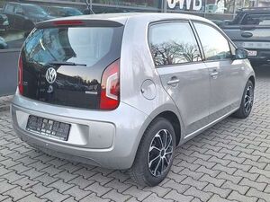 VW up! high up! 75PS Navi Sitzhz Temp 5Türig 1.Hand
