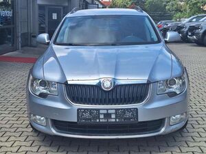 Skoda Superb 2.0TDI DSG 125KW Combi Ambition Navi GJR