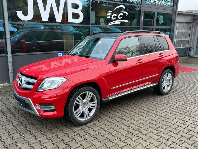 Mercedes-Benz GLK 350 4Matic 225KW Navi R-Kam Pano NP65t?
