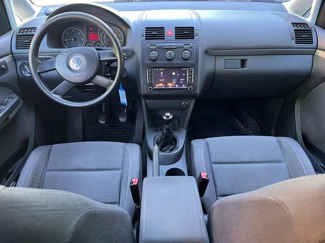 VW Touran 2.0 TDI 5 Sitzer 103KW /AHK/Klima/Tempo/