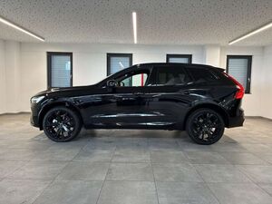 Volvo XC60 2.0 B5 MH AWD Black-Edition Plus AHK Harman Kardon