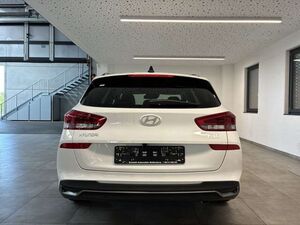 Hyundai i30 CW 1.6 T-GDI Premium DCT LED el. Klimasitze Kamera